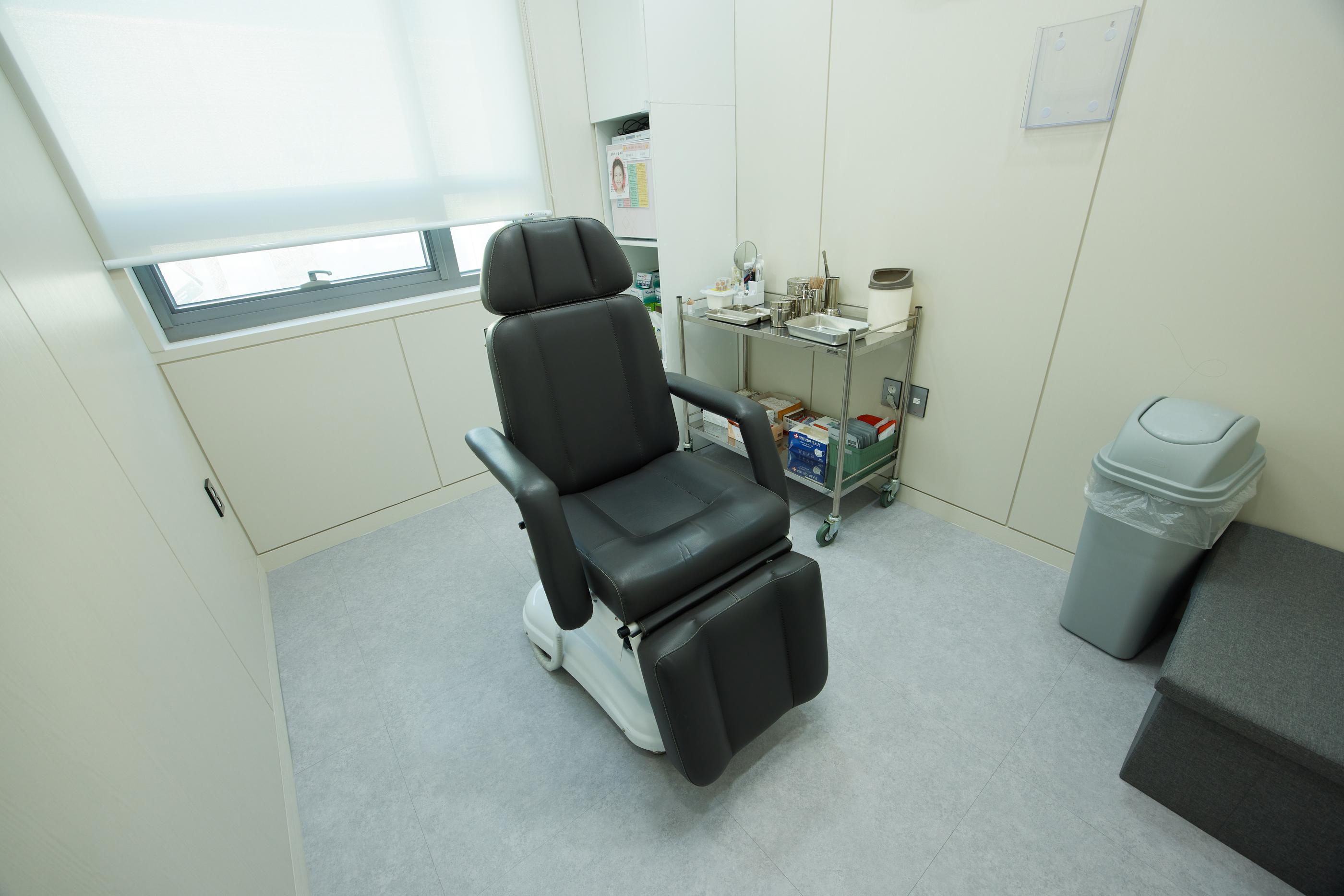 LIENJANG Clinic 弘大店 | 弘大人氣商圈 | 提升·毛孔·暗瘡疤痕·皮膚護理 5