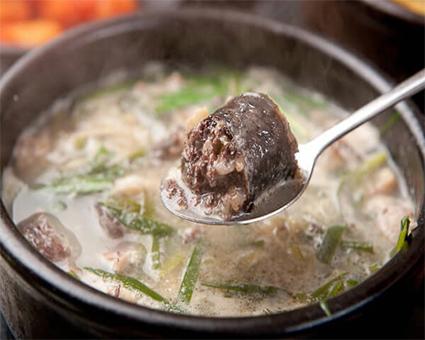 Korean Sausage and Rice Soup(sundae gukbap)
