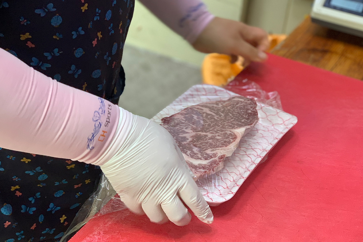 Produk daging di Toko Daging Hwasin