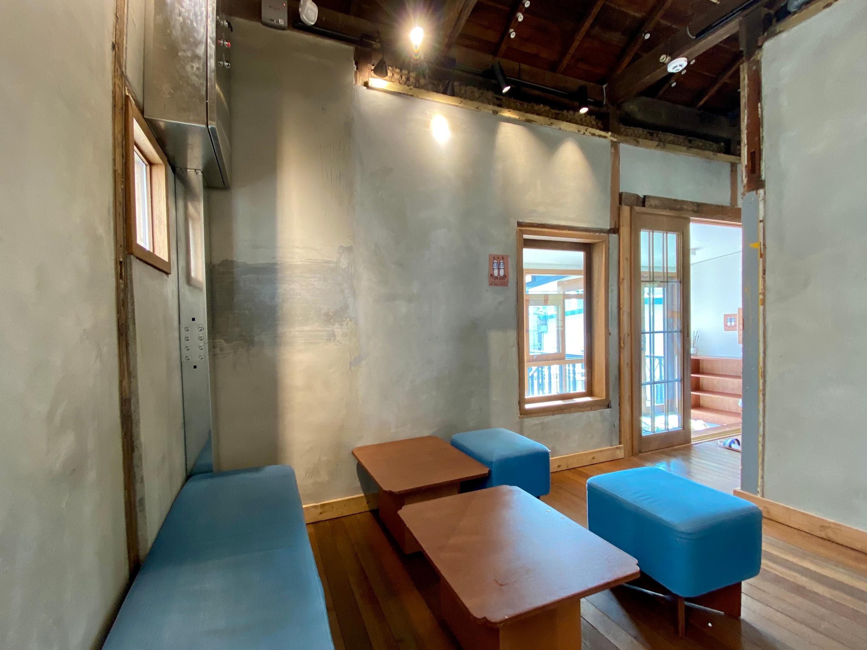 회현 계단집 2층 내부