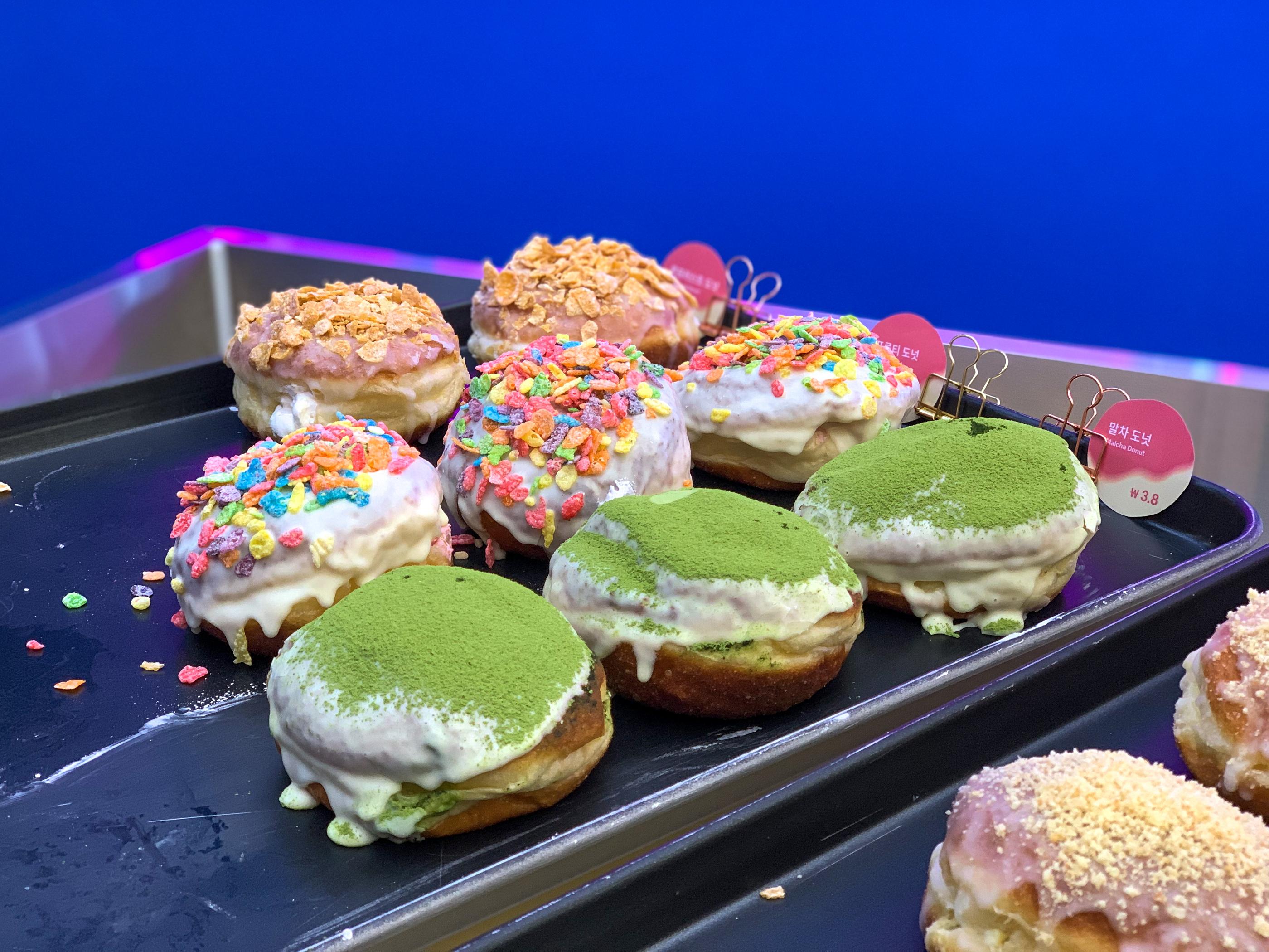 โดนัทหลากหลายรสชาติ