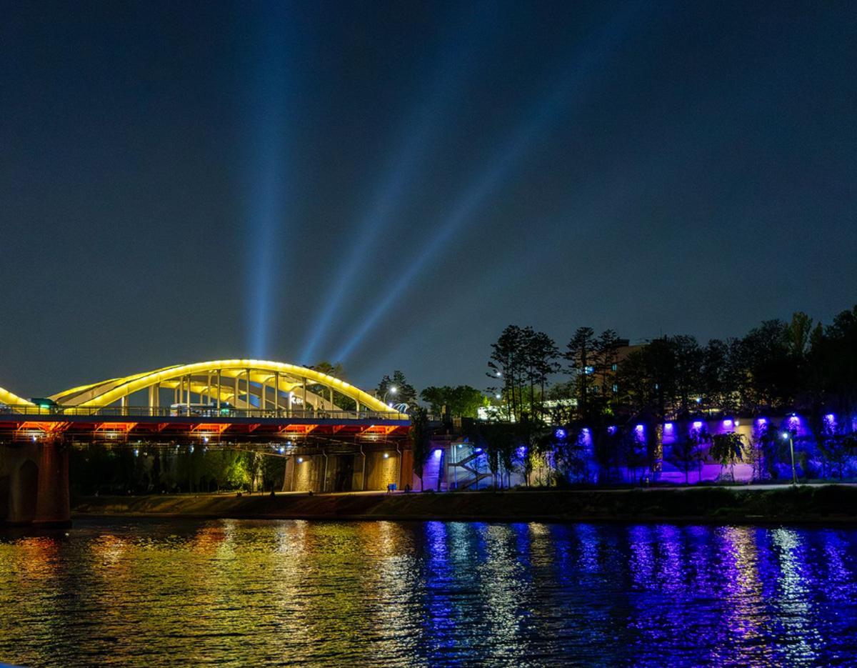 Yeouido cruise