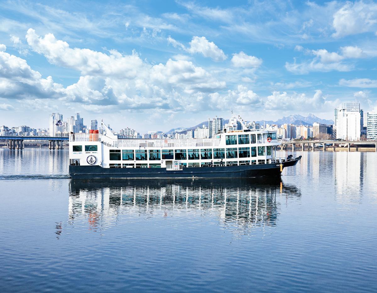 Yeouido cruise