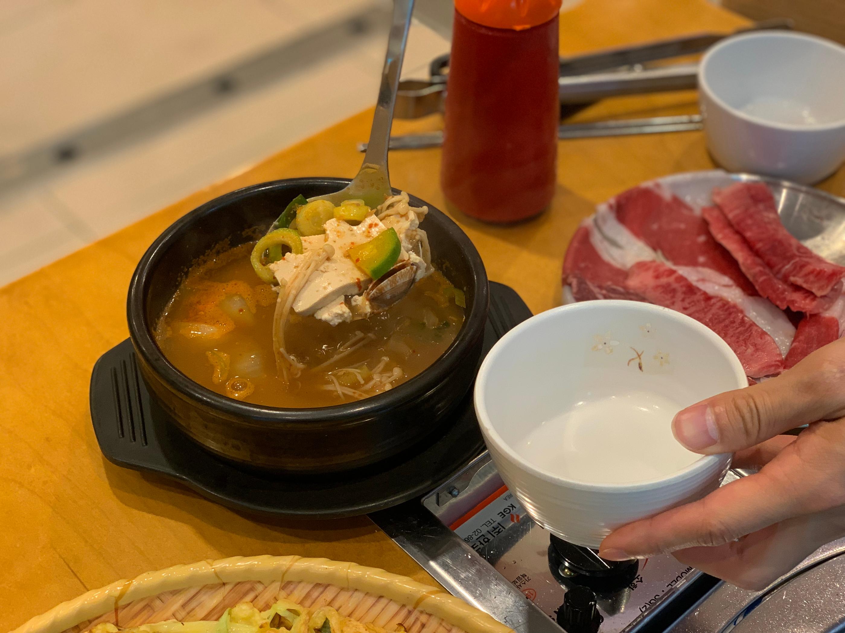 黃金牧場（明洞）
