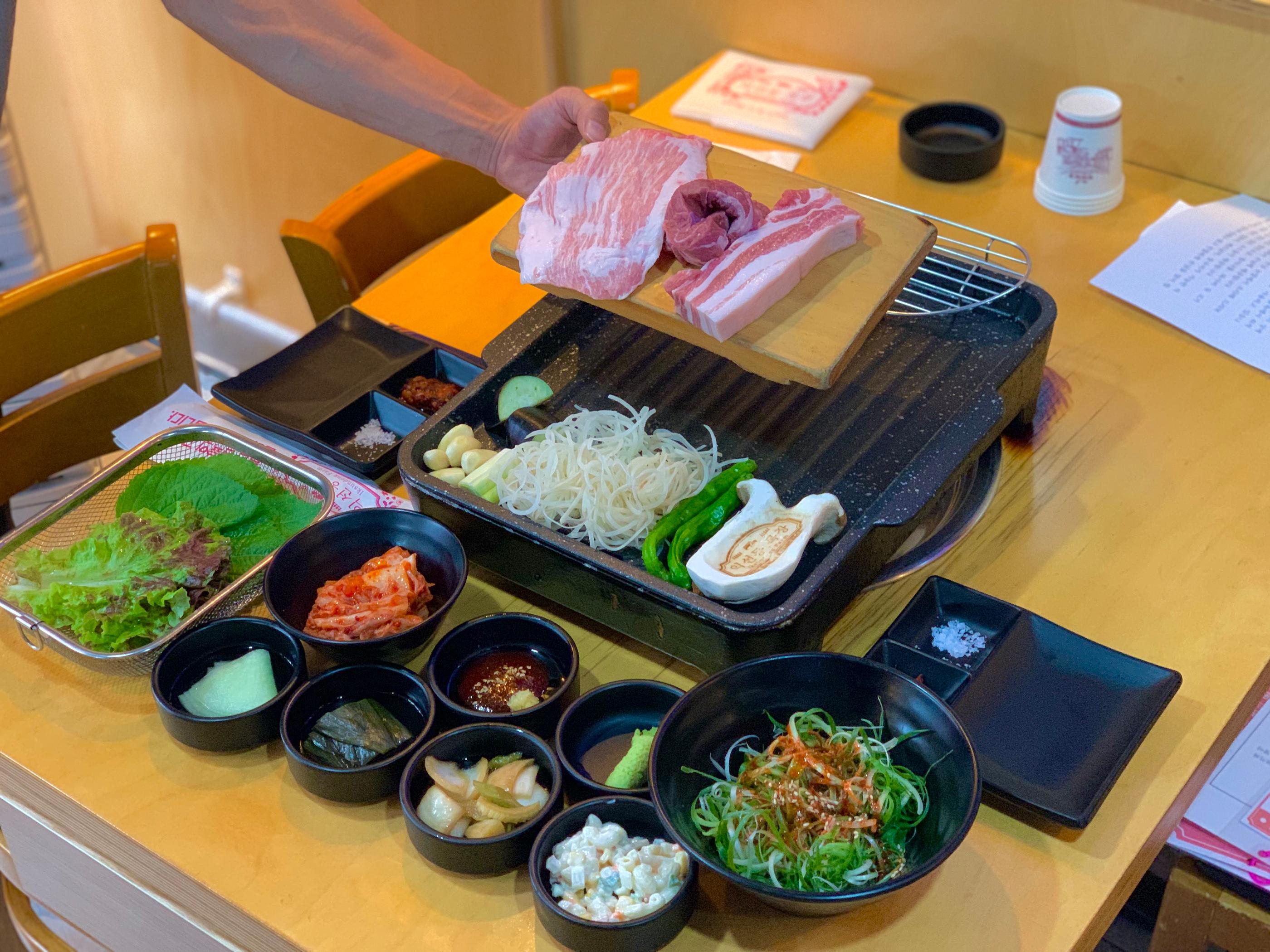 Иксун-дун фермийн хоол