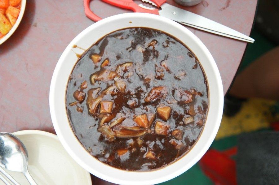 pasar mie kari hitam 2