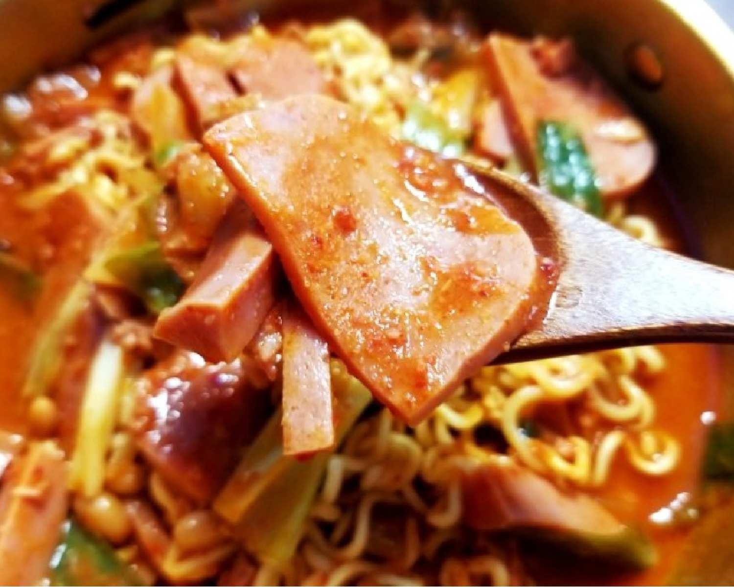 부대찌개