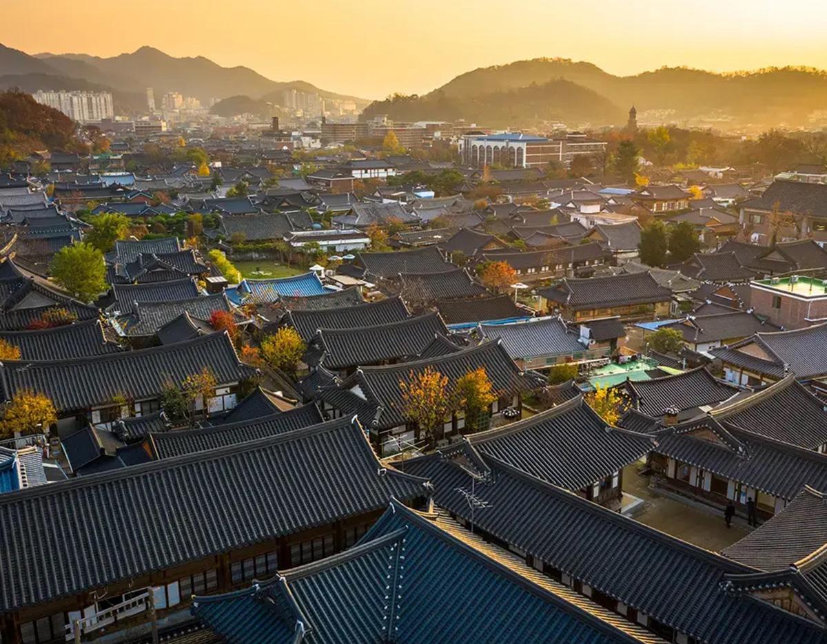 Jeonju Hanok Village + Spring Flowers Day Tour | Seoul Departure
