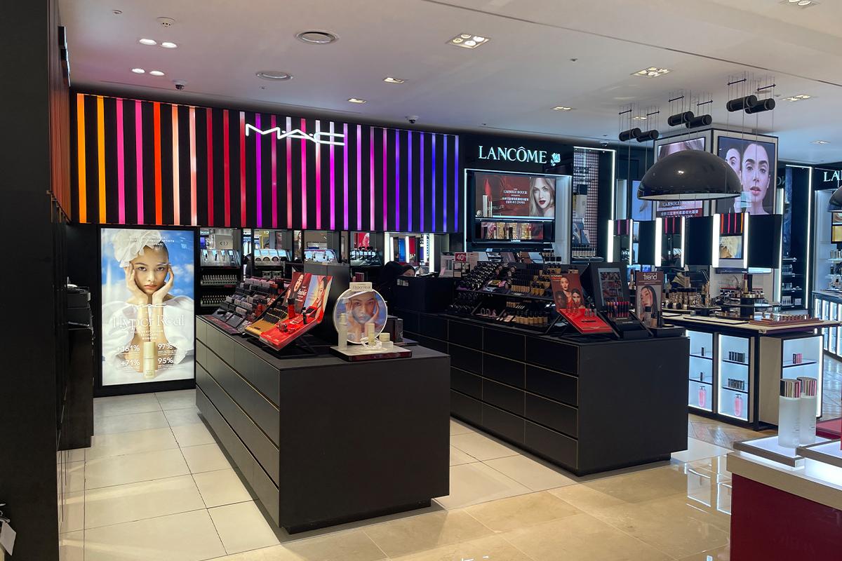 Shilla Duty Free interior detail