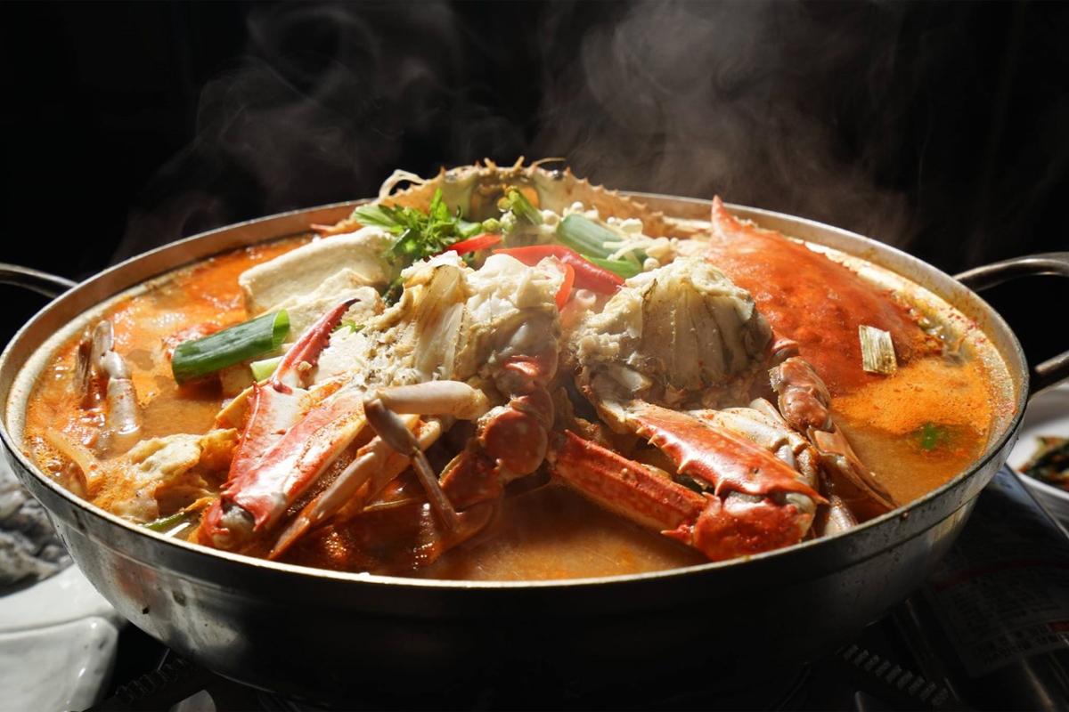 HAEMAKKI醬蟹店內