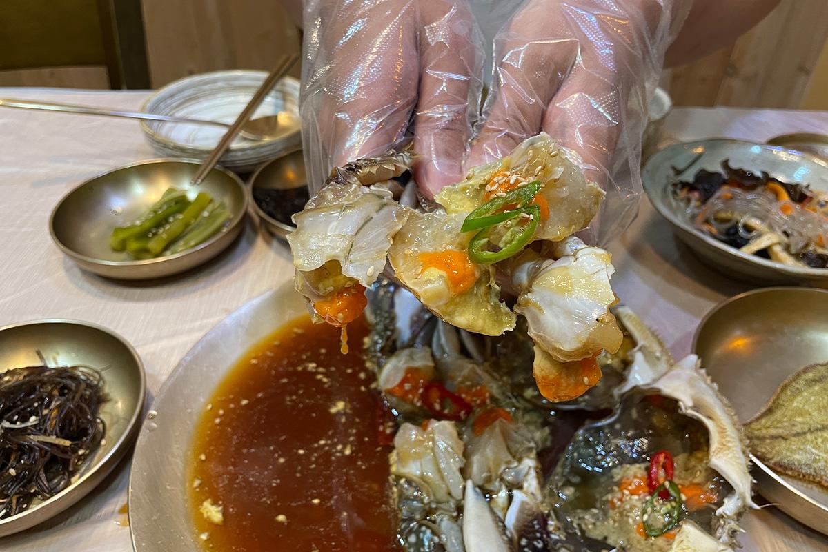 Soy Sauce Crab Restaurant in Busan | Lee Ha Jung-image