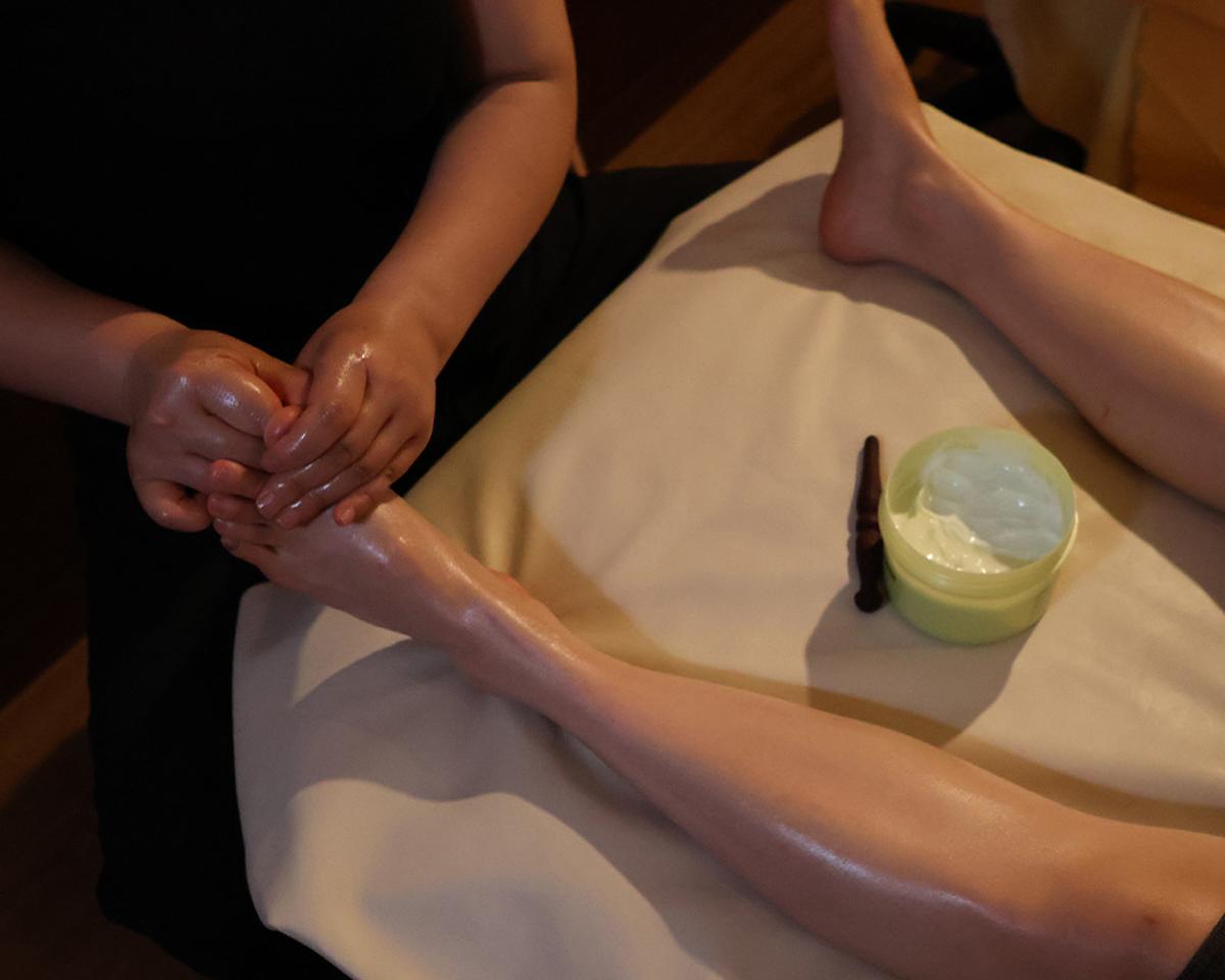 Korea sports massage therapist