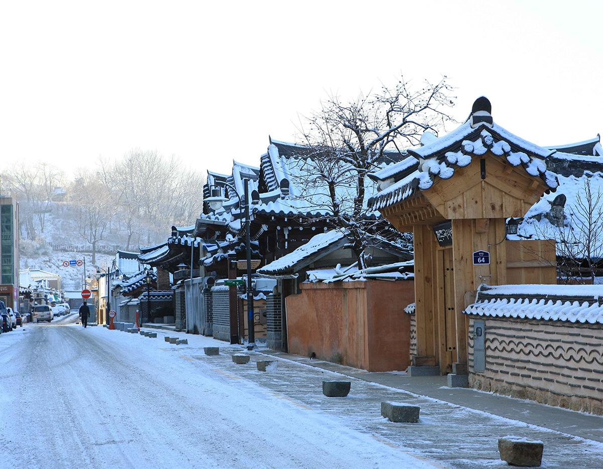 Jeonju Hanok Village & Jangtaesan & Daedunsan Serenity Nature Tour