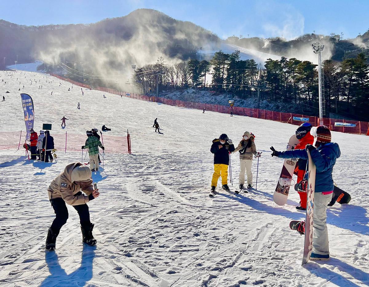 JISAN FOREST SNOWBOARD RESORT