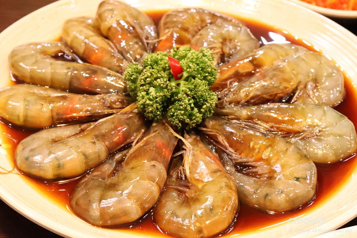 Table servie chez Hamcho Ganjang Gejang