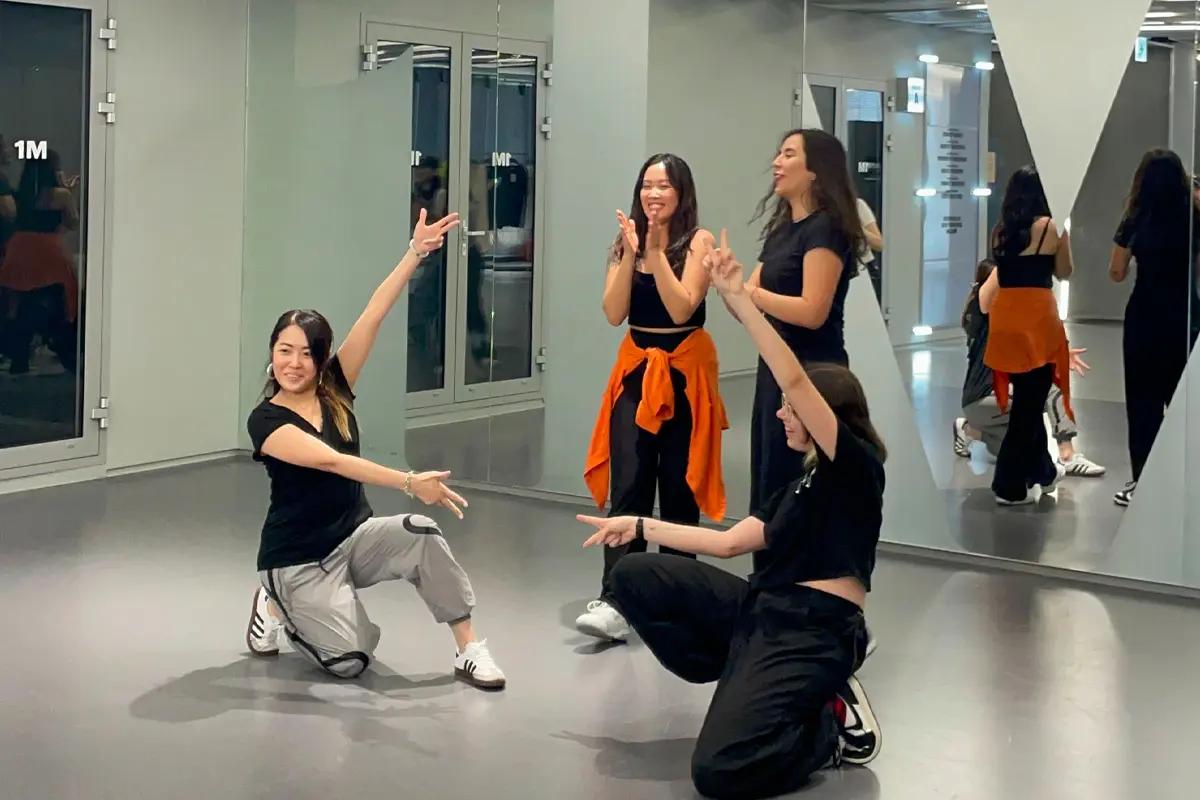 a class at 1million dance studio