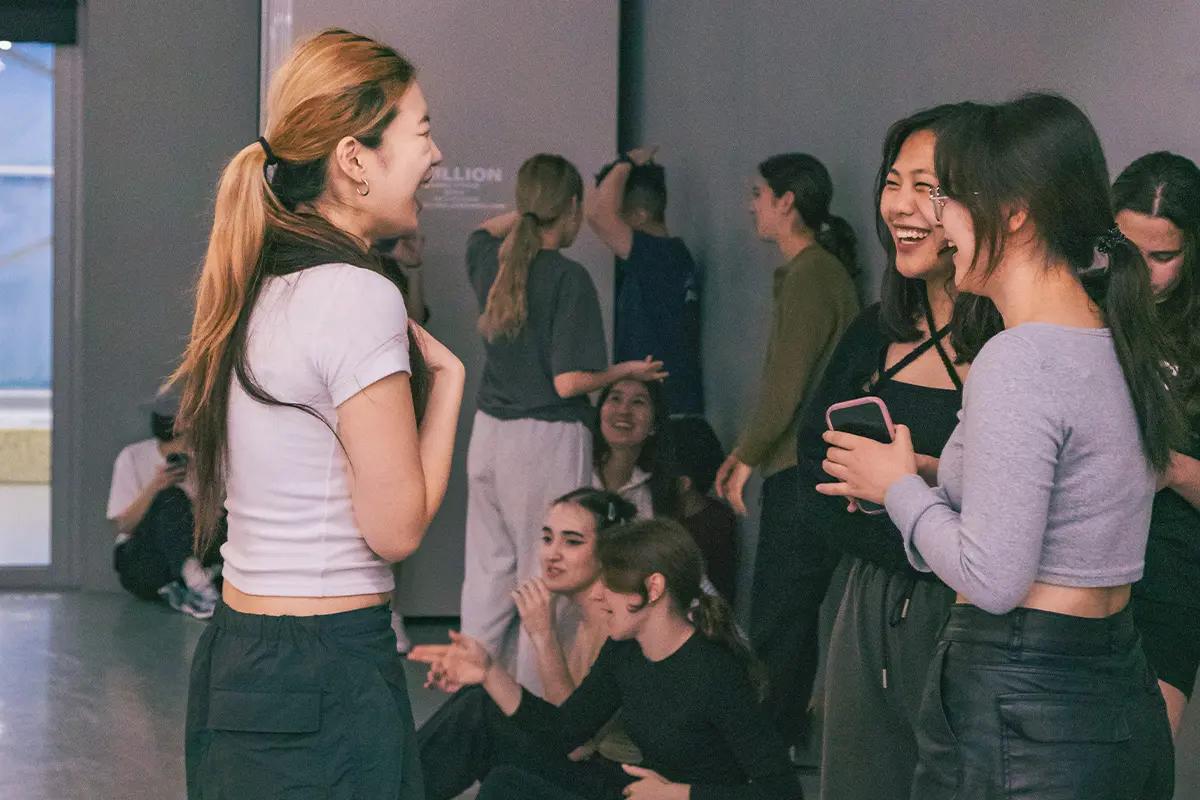 a class at 1million dance studio