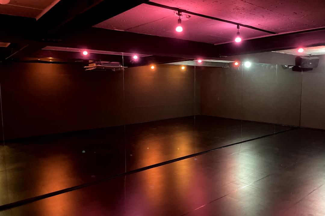 K-pop dance class