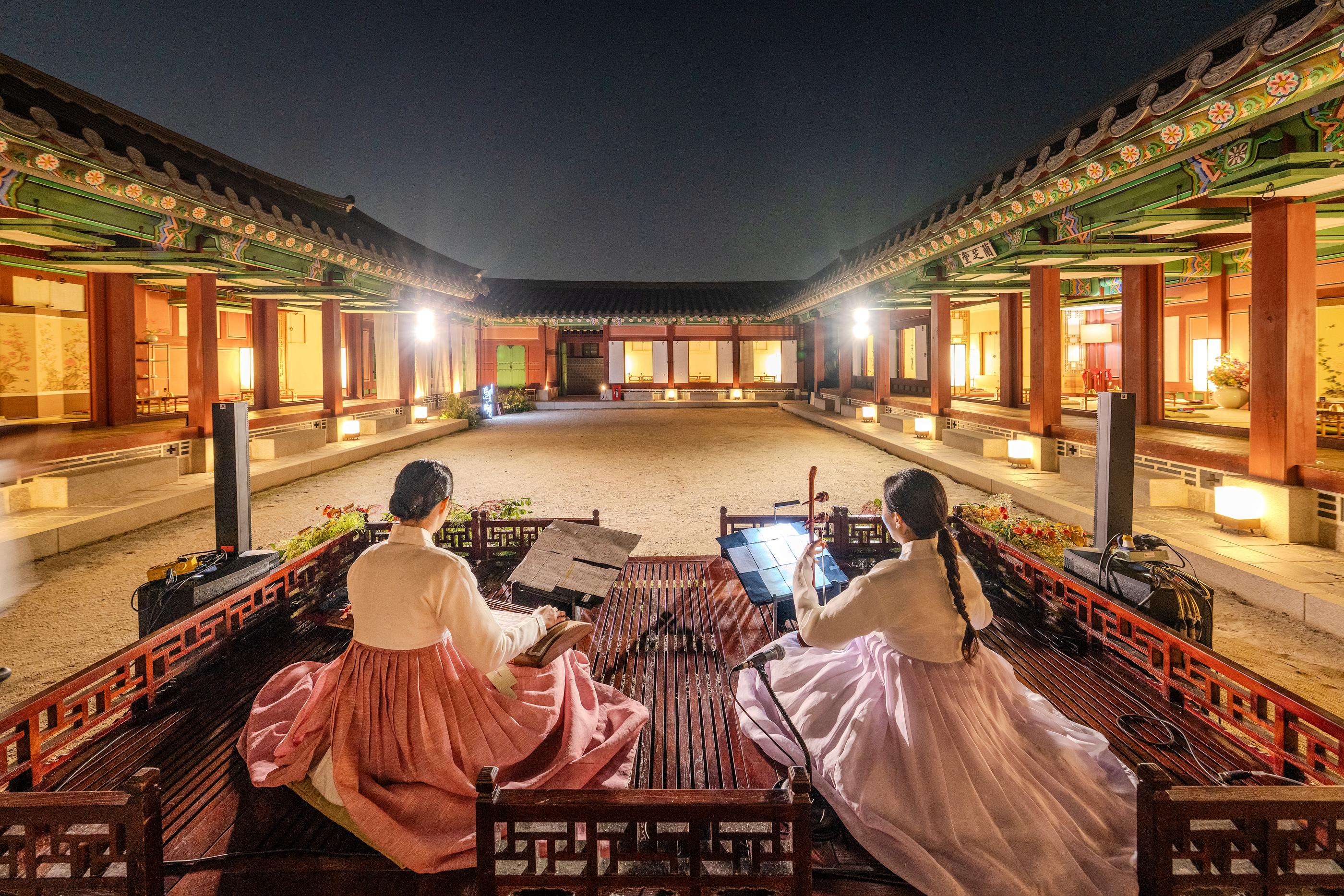 2025 Gyeongbokgung Starlight Night Tour | Exclusive tickets for foreign visitors 1