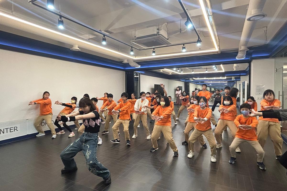 One day K-POP short form Dance class with A Rising Idol, Self Audition Video, Gwangjang Market, Hiker Ground Tour