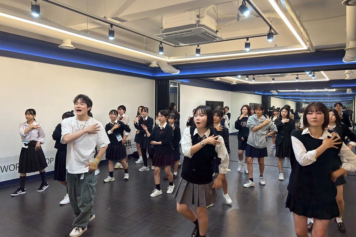 One day K-POP short form Dance class with A Rising Idol, Self Audition Video, Gwangjang Market, Hiker Ground Tour