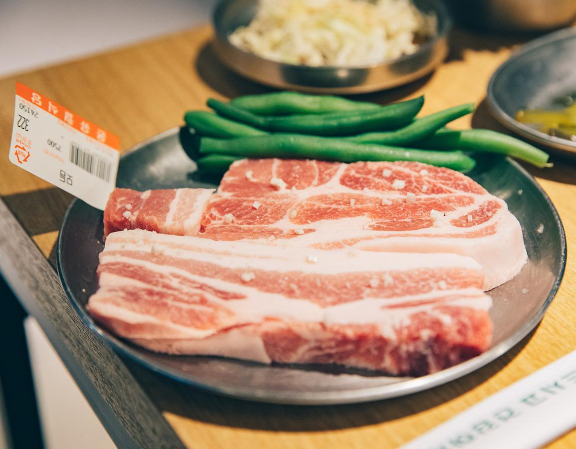 熅腬月食堂| 高速巴士轉運站烤肉/藍絲帶認證餐廳