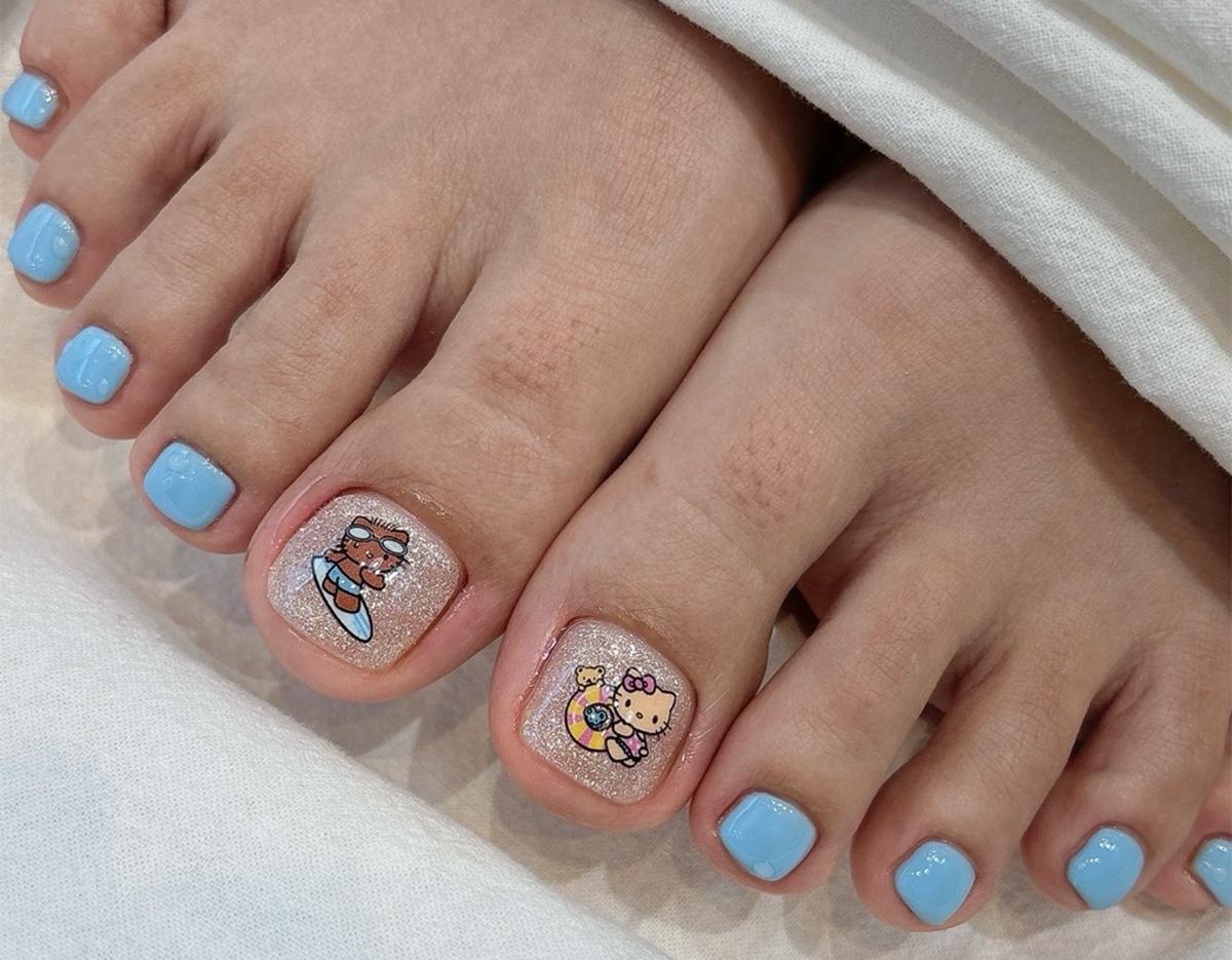eyeholic nail