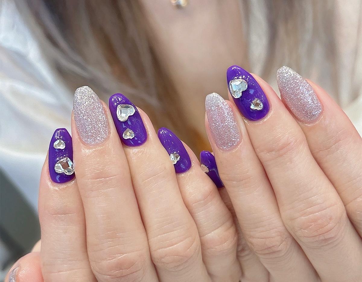 eyeholic nail