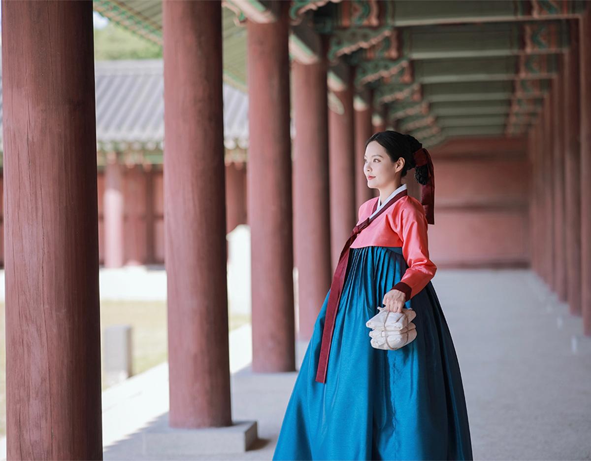 yeinbang hanbok