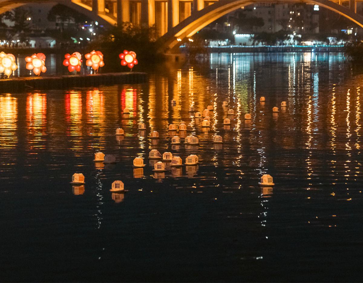 Jinju Namgang River Floating Lantern Festival