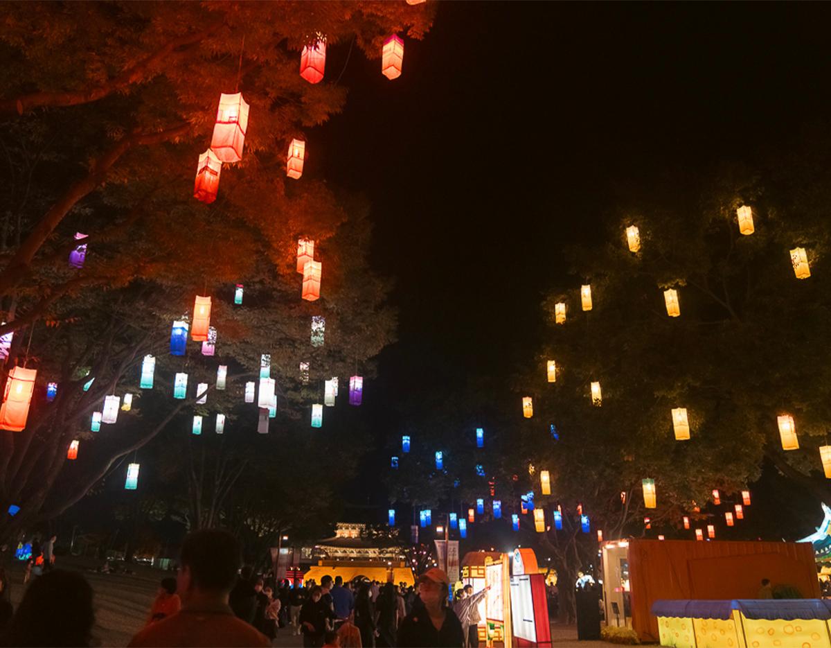 Jinju Namgang River Floating Lantern Festival