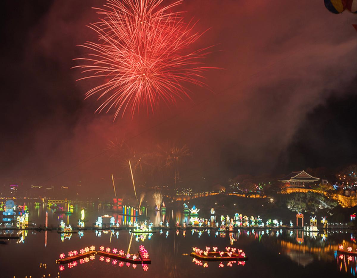 Jinju Namgang River Floating Lantern Festival