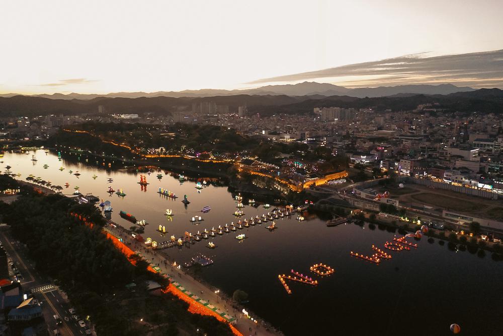 Jinju lantern festival and Hapcheon pink muhly