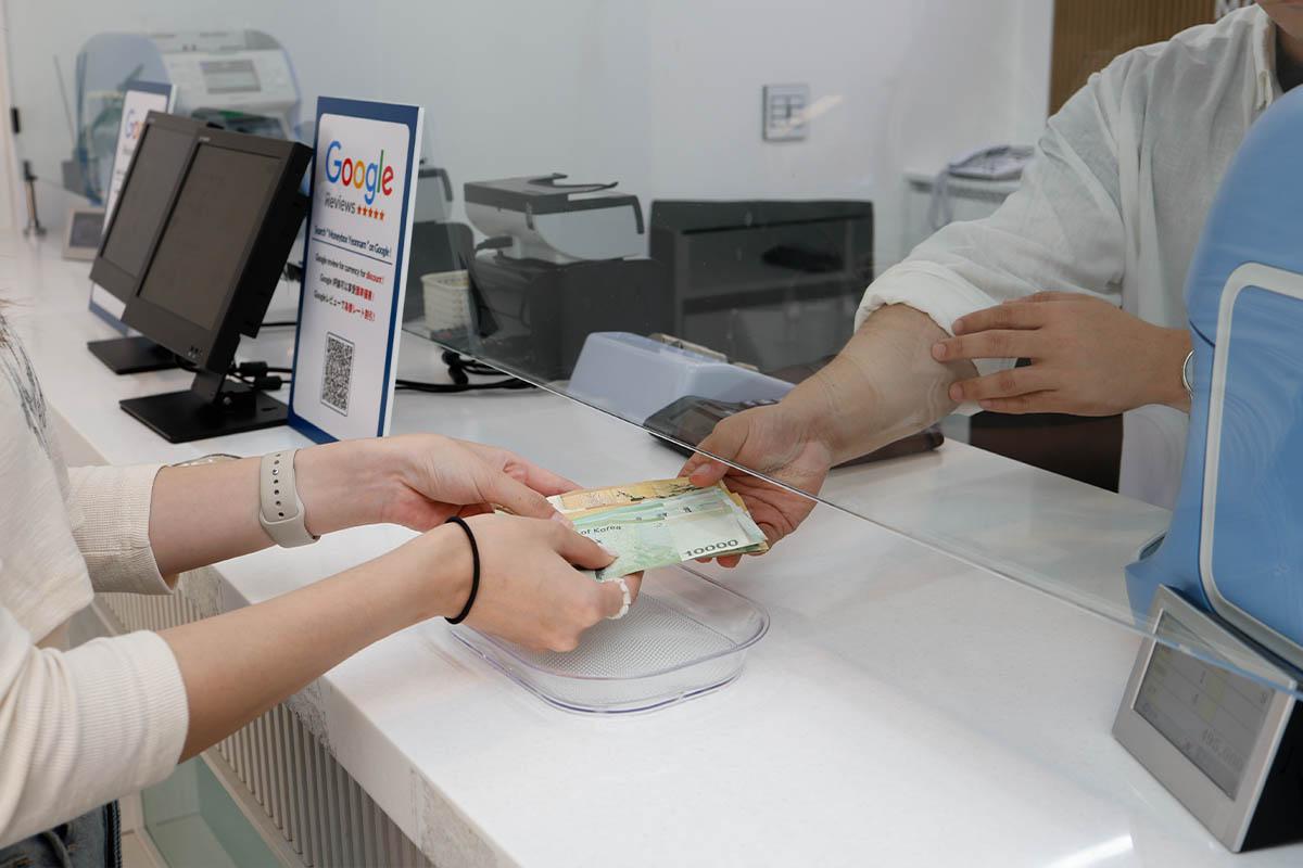 Explore Gwangjang Market after exchange