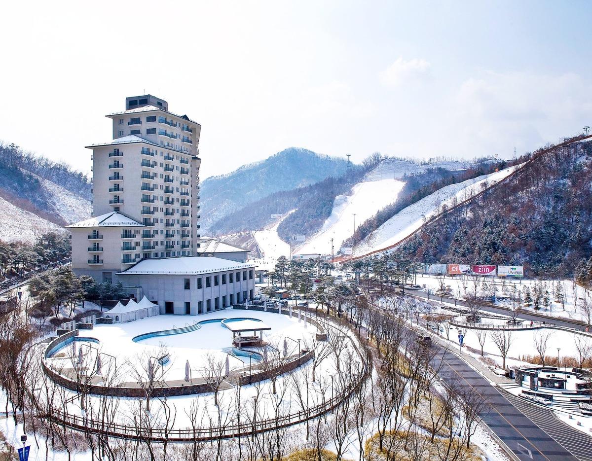 伊利希安江村冬季滑雪一日遊