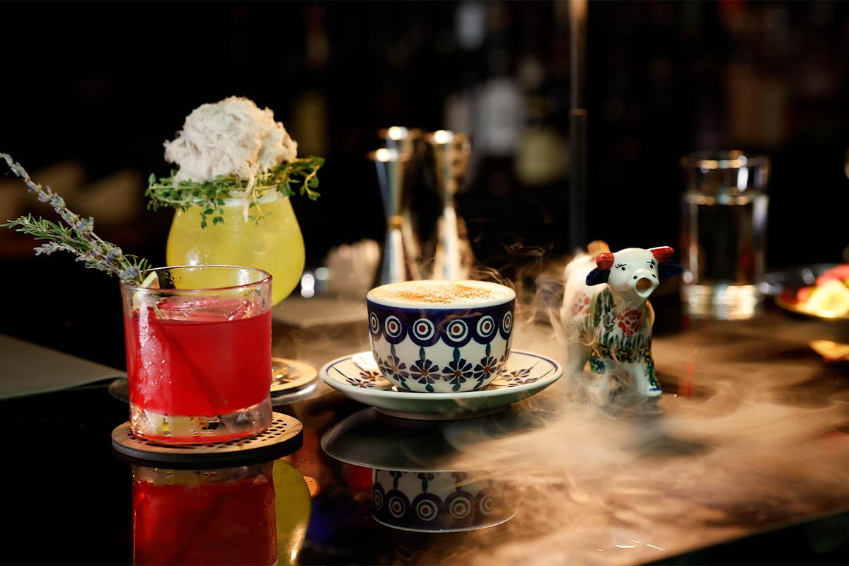 Von Tierkreiszeichen inspirierte Cocktails