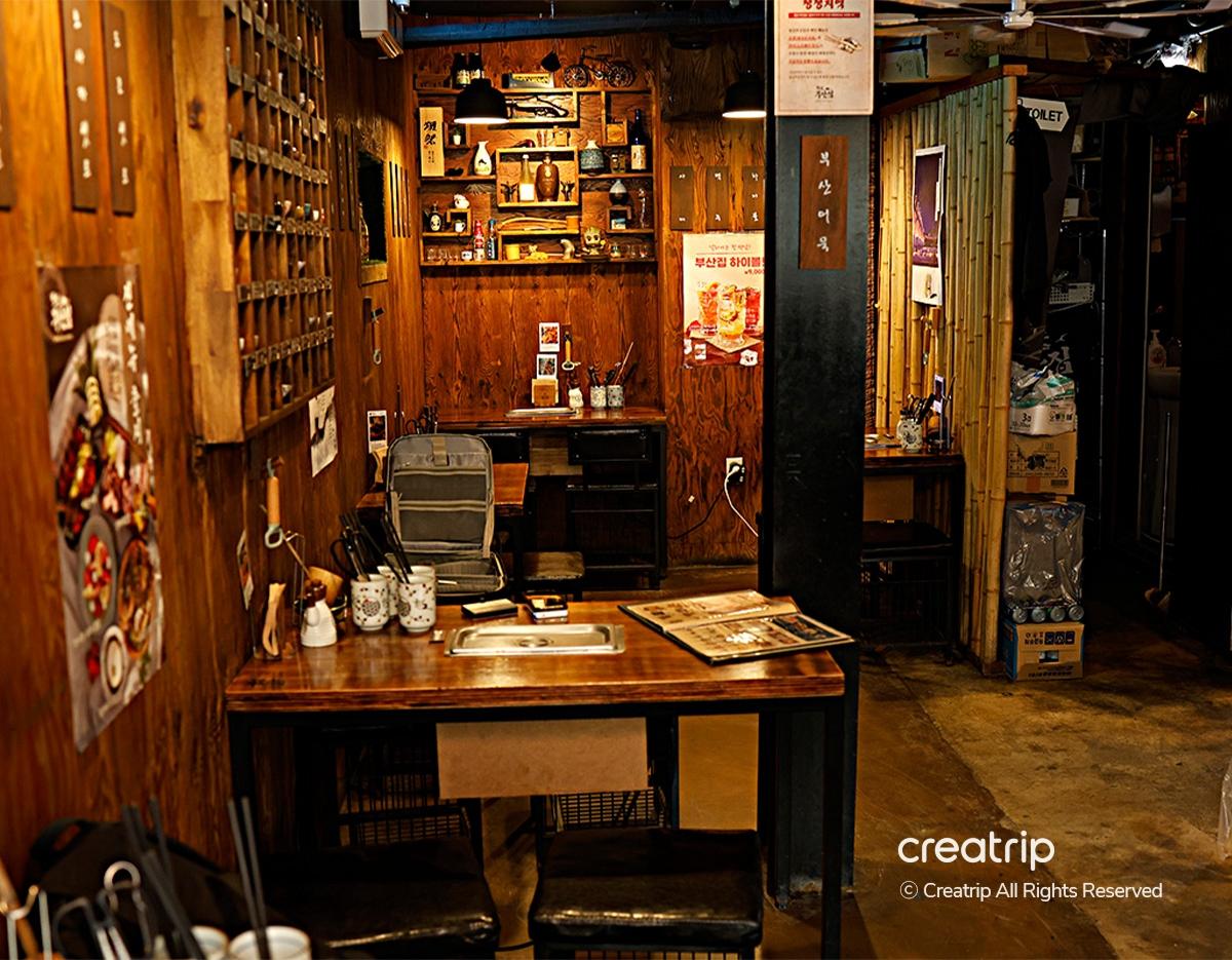 Không gian dùng bữa tại Busan Jib Supgil