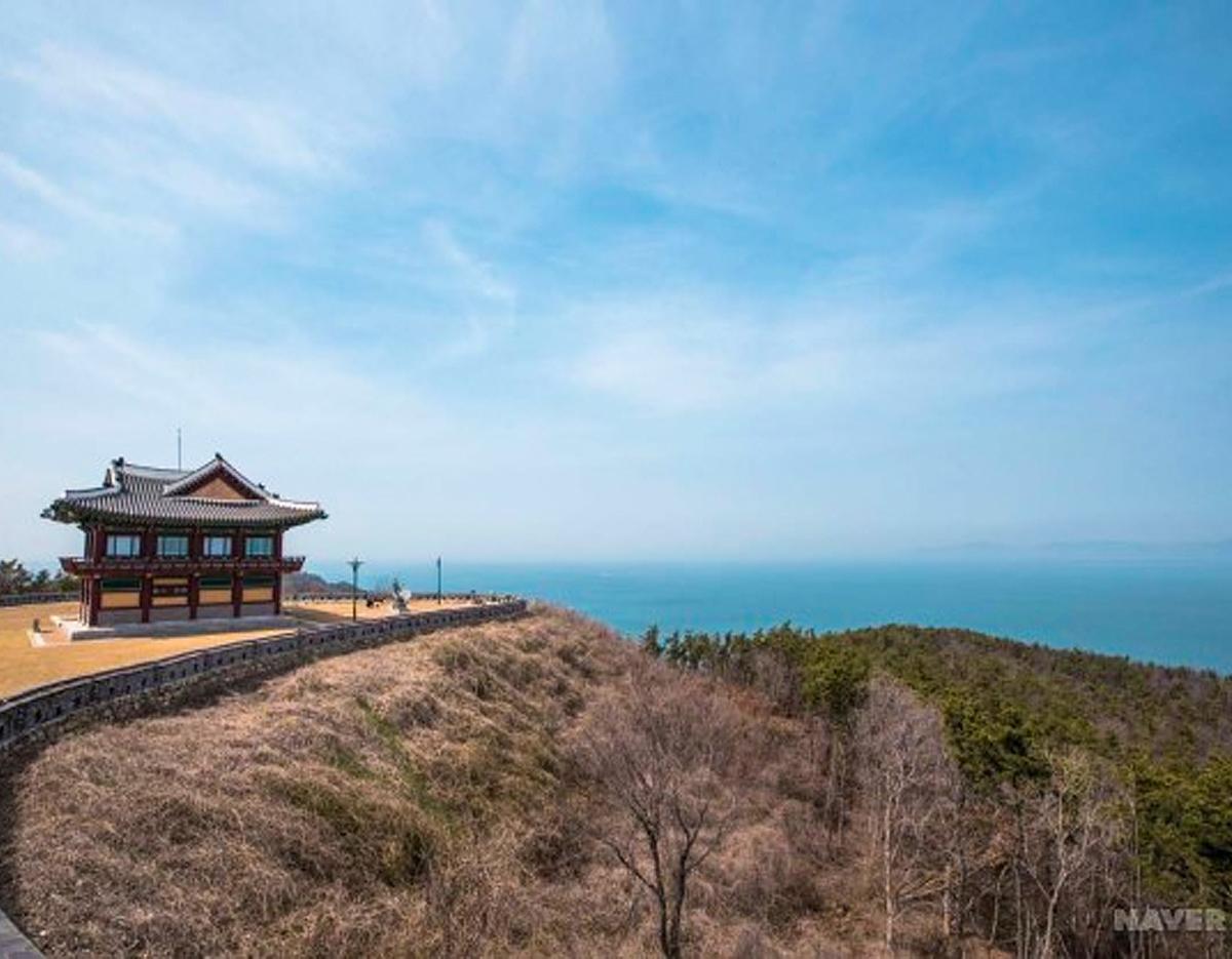 Baekryeong & Daecheong & Socheong Island 2N 3D] West Sea Northernmost Coastal Trekking / Dumunjin Cruise / Simcheonggak / Cheonan Memorial Monument / West Sea Northernmost Peak 'Samgaksan'