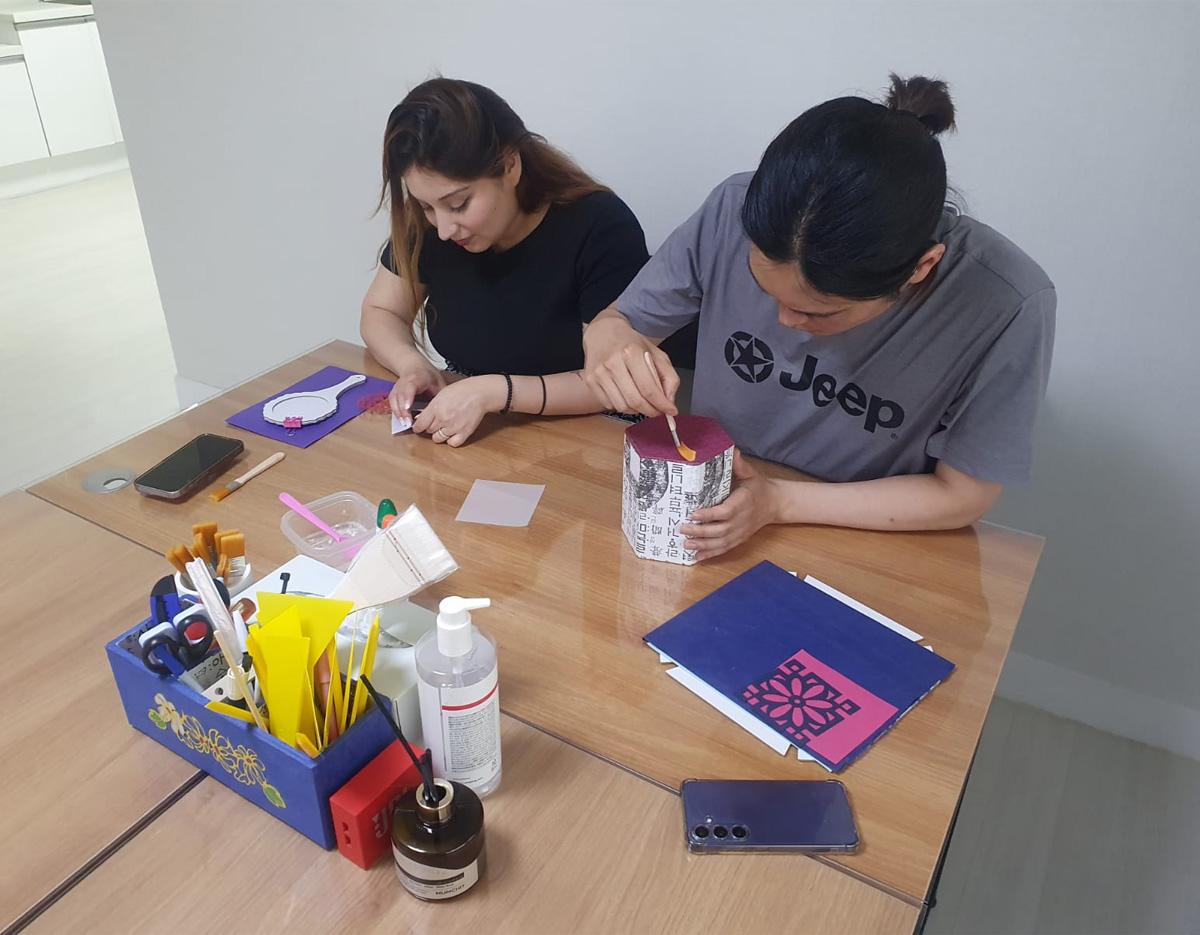 Hanji & Mother-of-Pearl(Ja Gae) Craft Making Experience Class