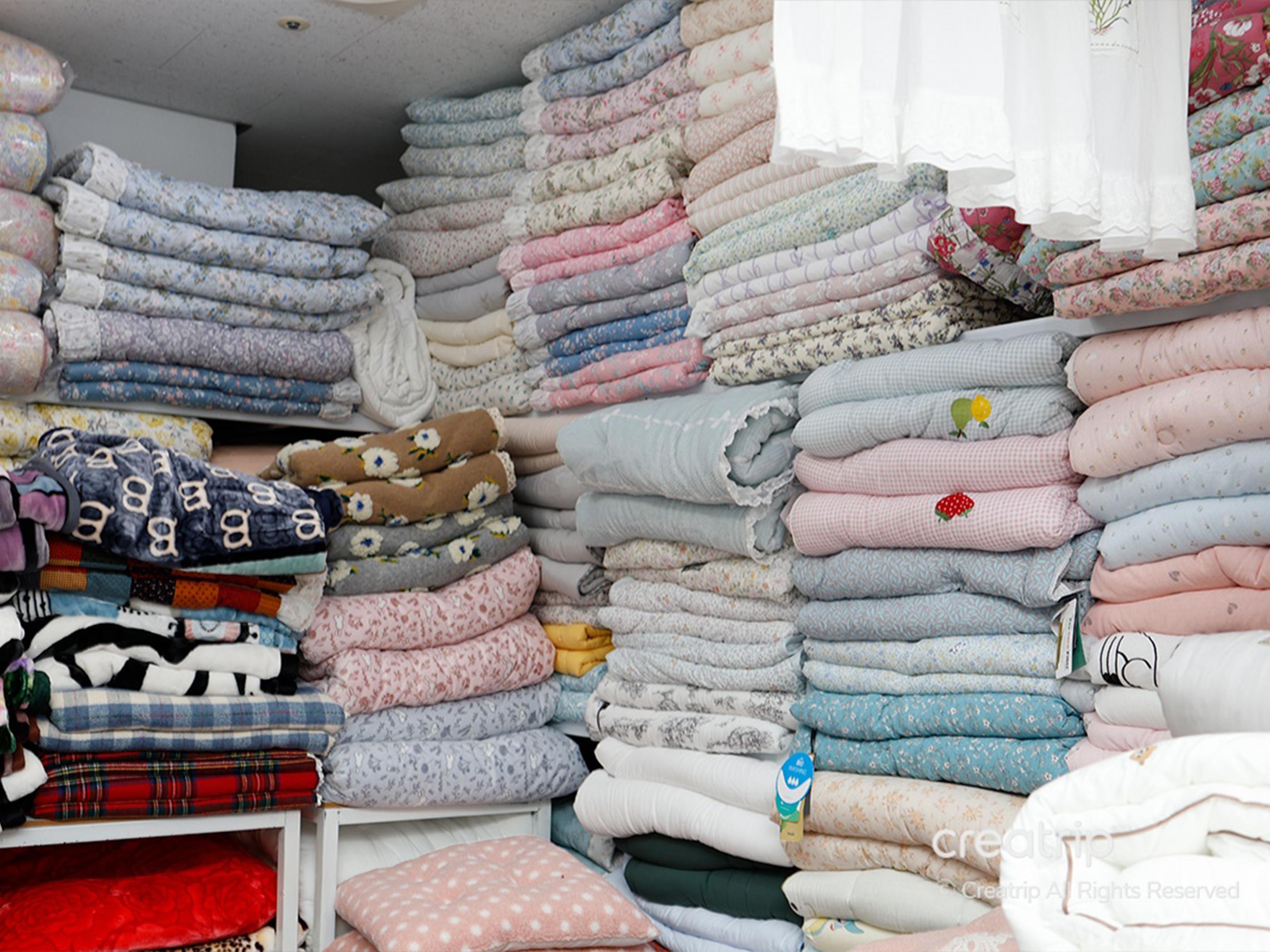 Topgol Store bedding display