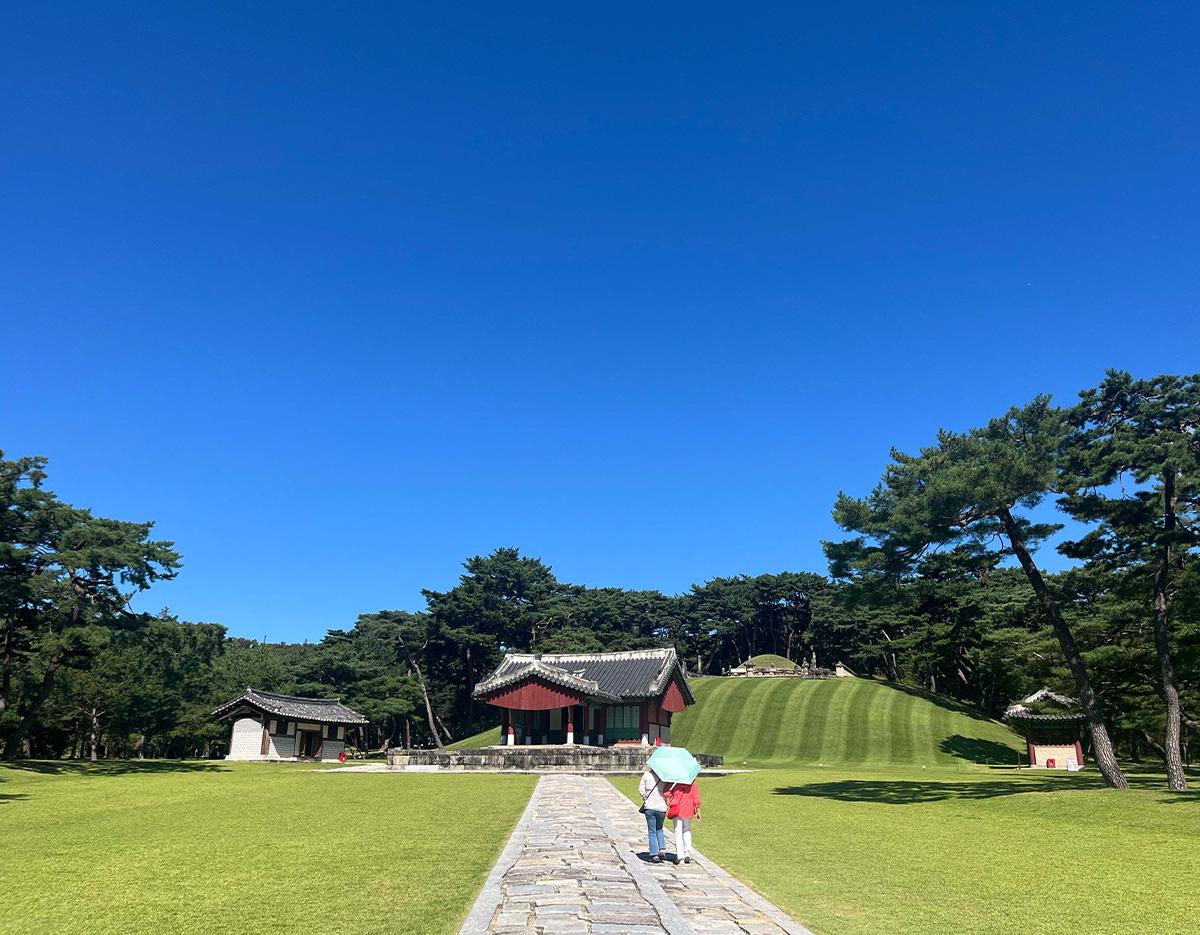The royal tomb of King Sejong + Icheon Ceramic Art Village + Namhansanseong Fortress one day tour (EG Tour)