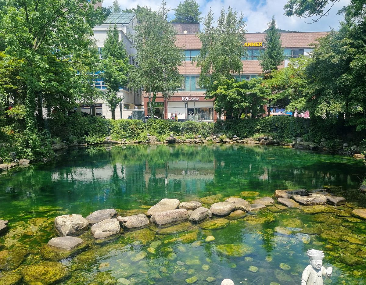  Taebaeksan Mountain Snow Festival & Hwangji Pond Tour