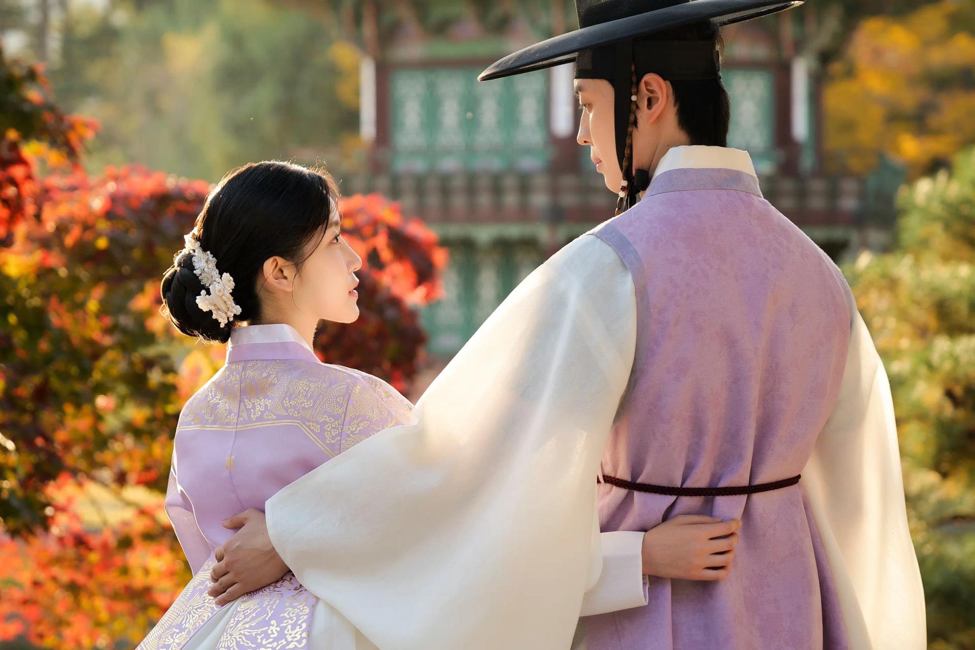 이루다 스튜디오 + 예스한복