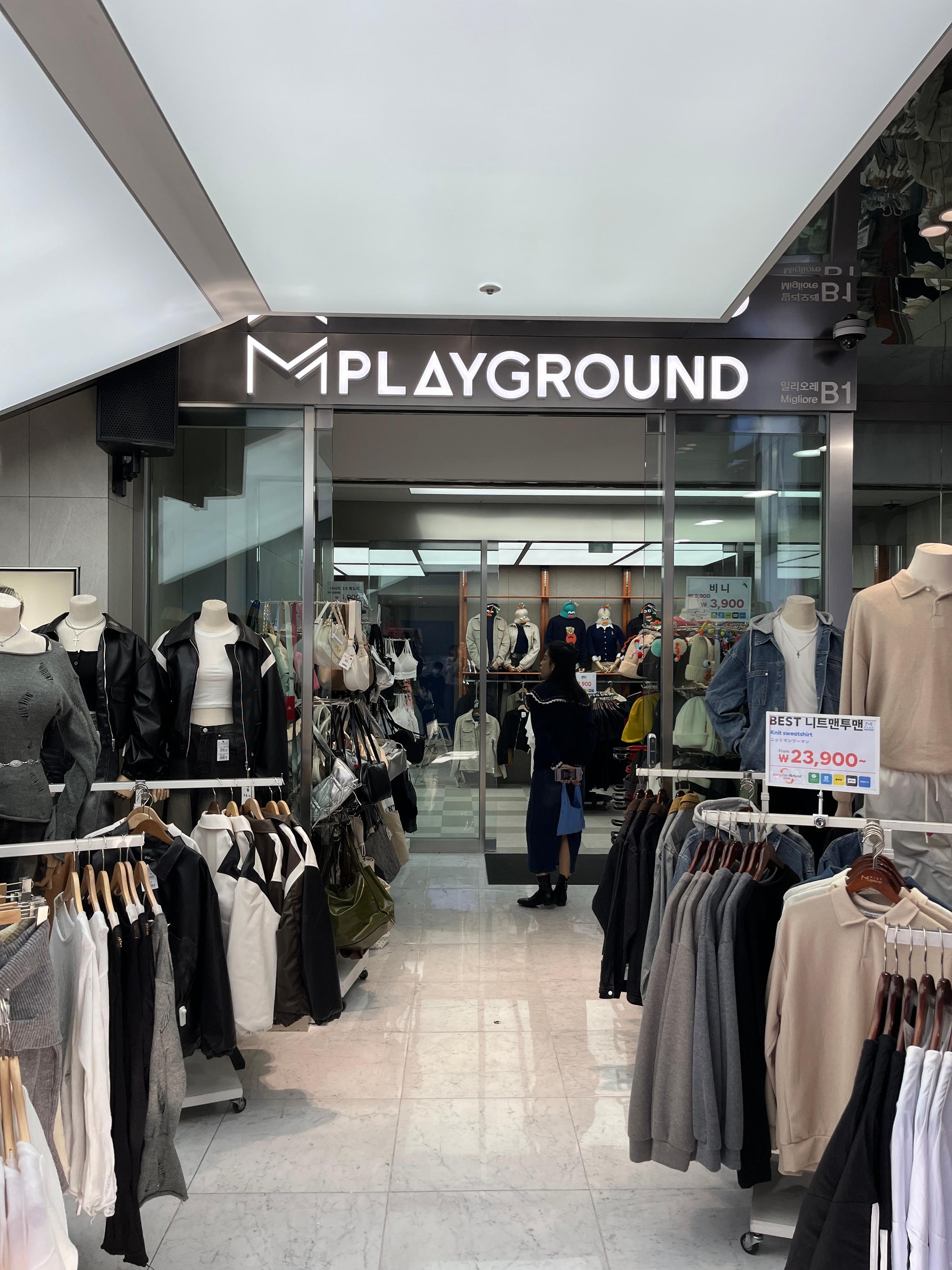Interior de M Playground Myeongdong Migliore