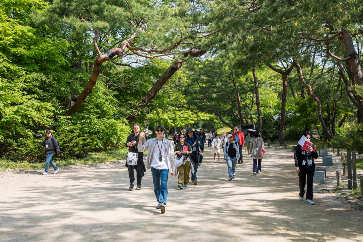 창덕궁 <아침 궁을 깨우다>