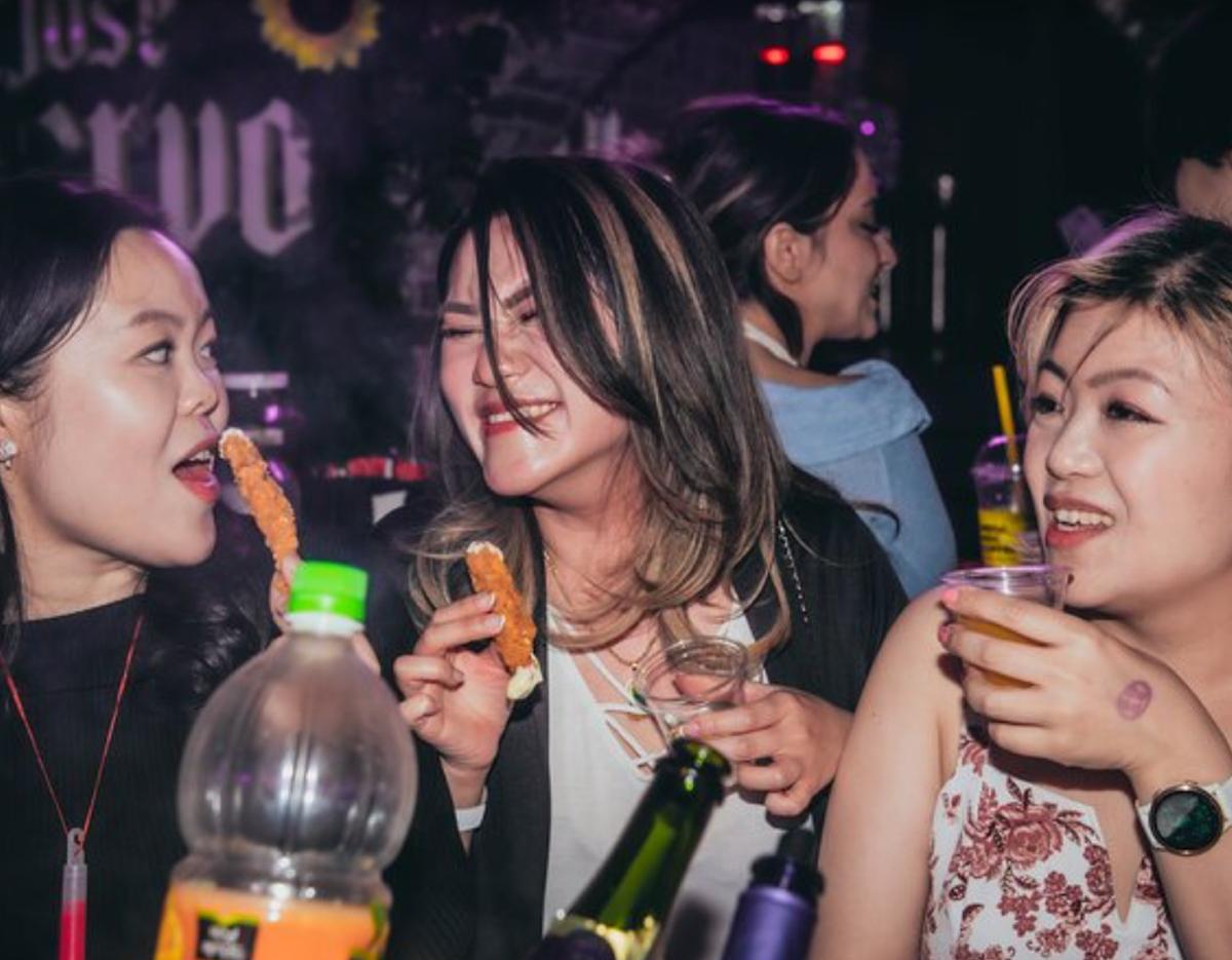 Hongdae Night Life Experience & Premium Pub Crawl