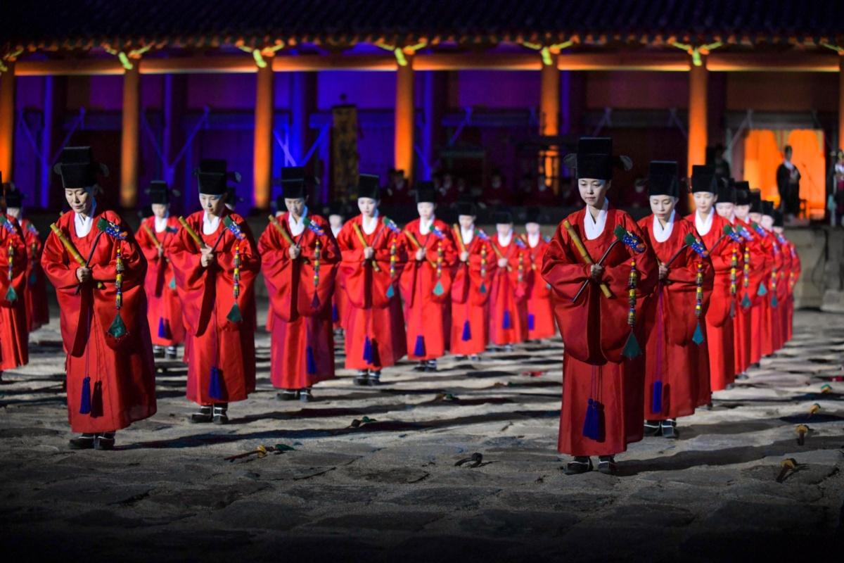 ✨Creatrip Only✨ 2026 Royal Ancestral Ritual Music Nighttime Performance at Jongmyo Shrine | Foreigner Only – Free Event 5