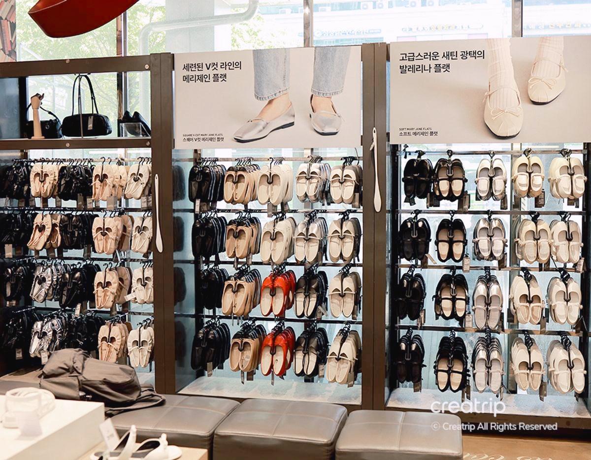 SHOOPEN弘大店鞋款照片