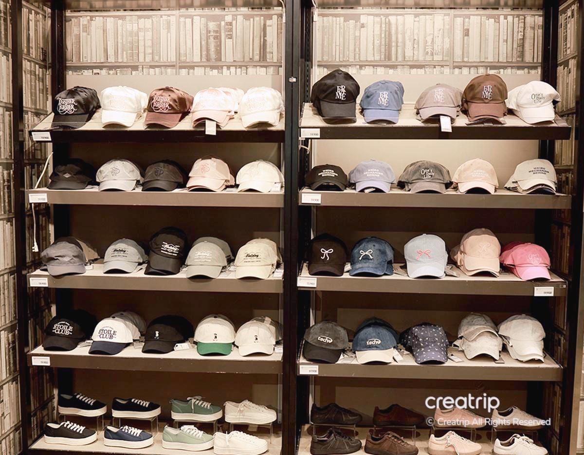 มุมช้อปปิ้งภายในร้าน Shoopen ฮงแด