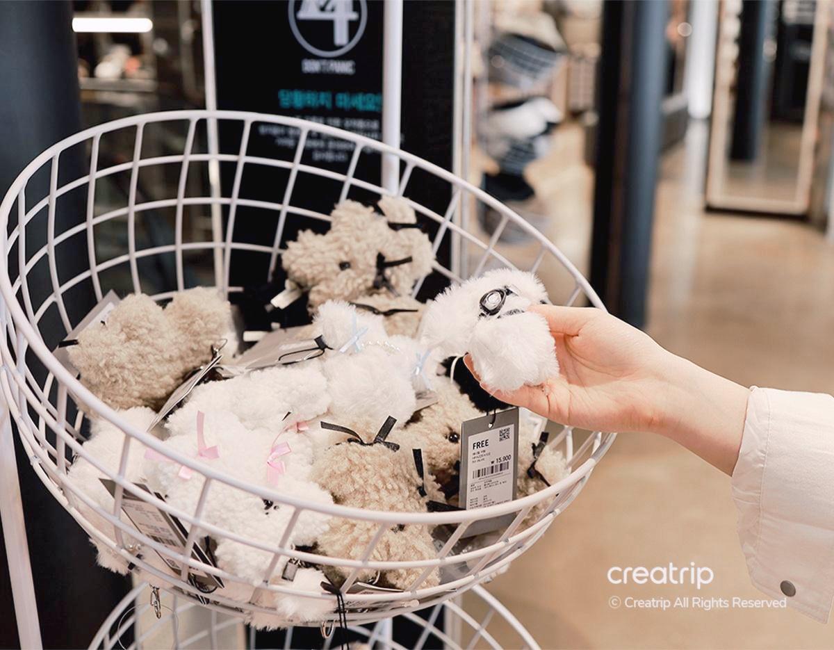 โซนสินค้าภายในร้าน Shoopen ฮงแด